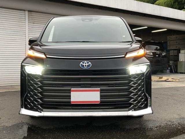 TOYOTA VOXY S-G  HYBRID - 2022